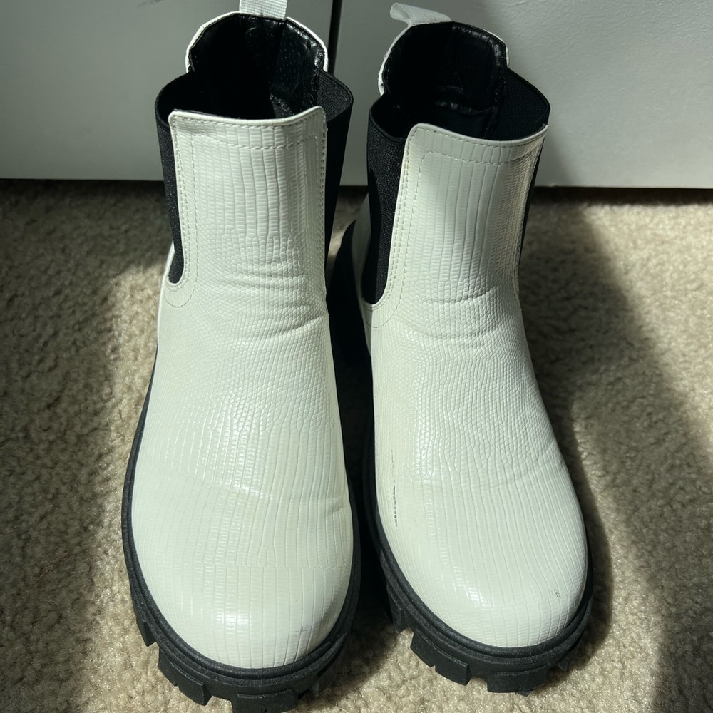 True Craft Black and White Ankle Boots